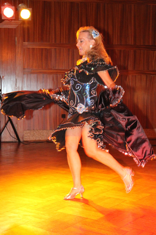 Athin&aacute; bei der 4. Magic of Orient Gala-Dinnershow in Glauchau im September 2012